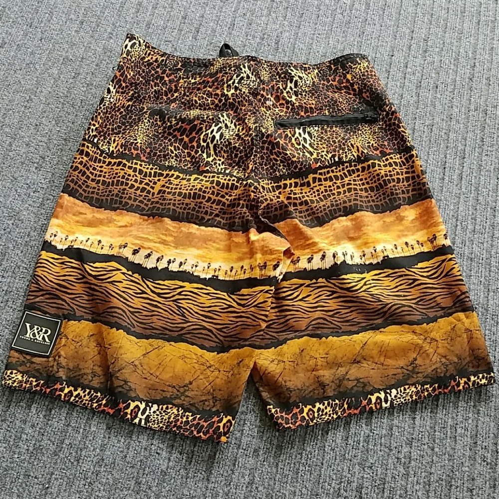 New Board Surf swim shorts sz 30 Y&R 10.5"L
